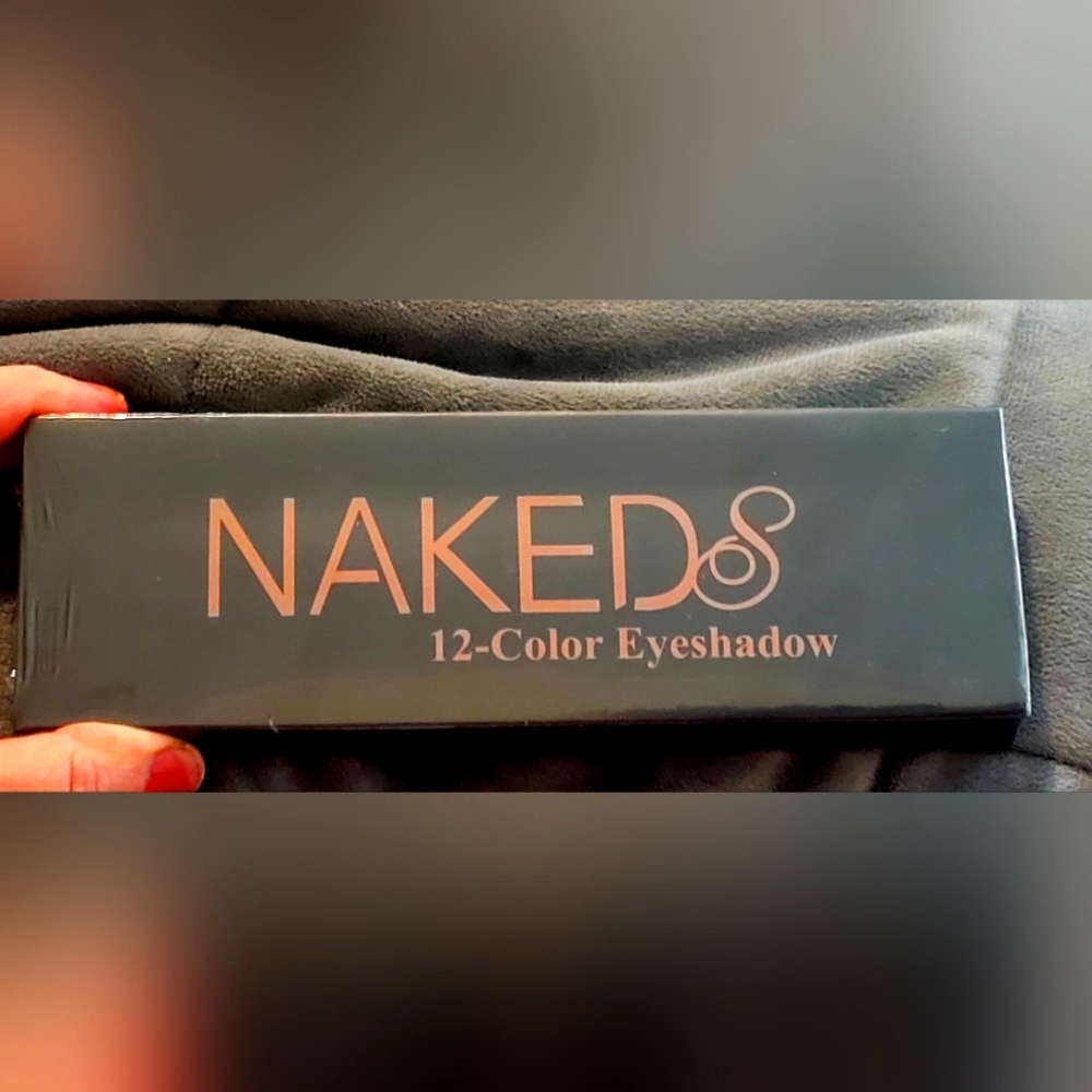NAKEDS 12-COLOR EYESHADOW KECAI COSMETICS. CO., LTD Colors